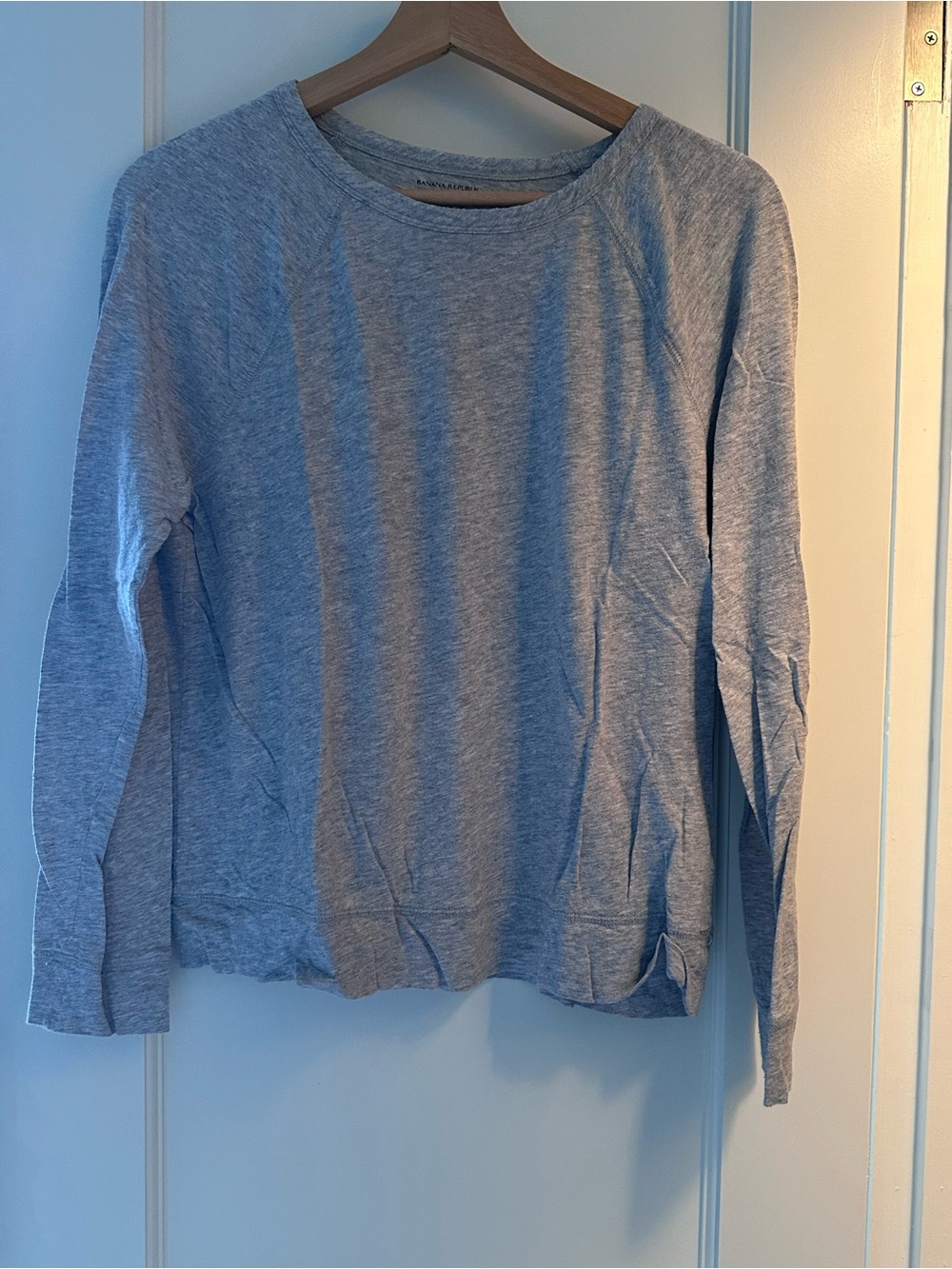 Banana Republic Heather Gray Crewneck Sweater